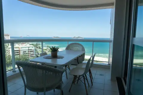 Wyndham 1313, Varanda com vista para a praia