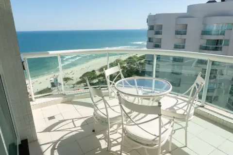 Wyndham 1404, Varanda com vista para a praia