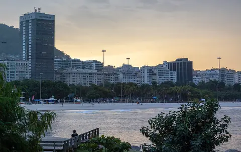 Praia de Botafogo ao entardecer